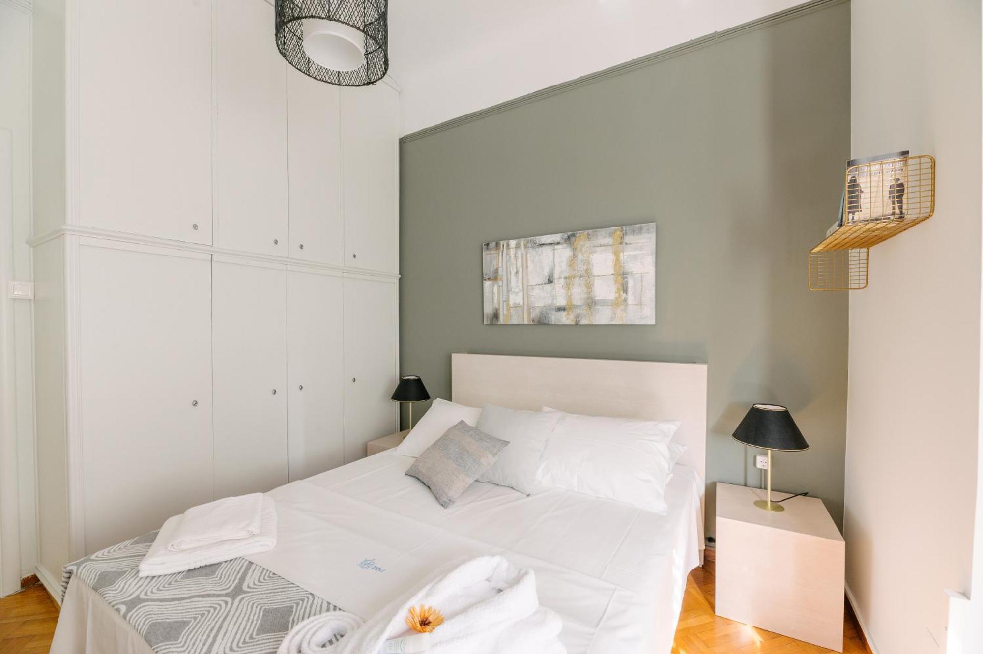 Ourania By Heloni Apartments Афины Экстерьер фото