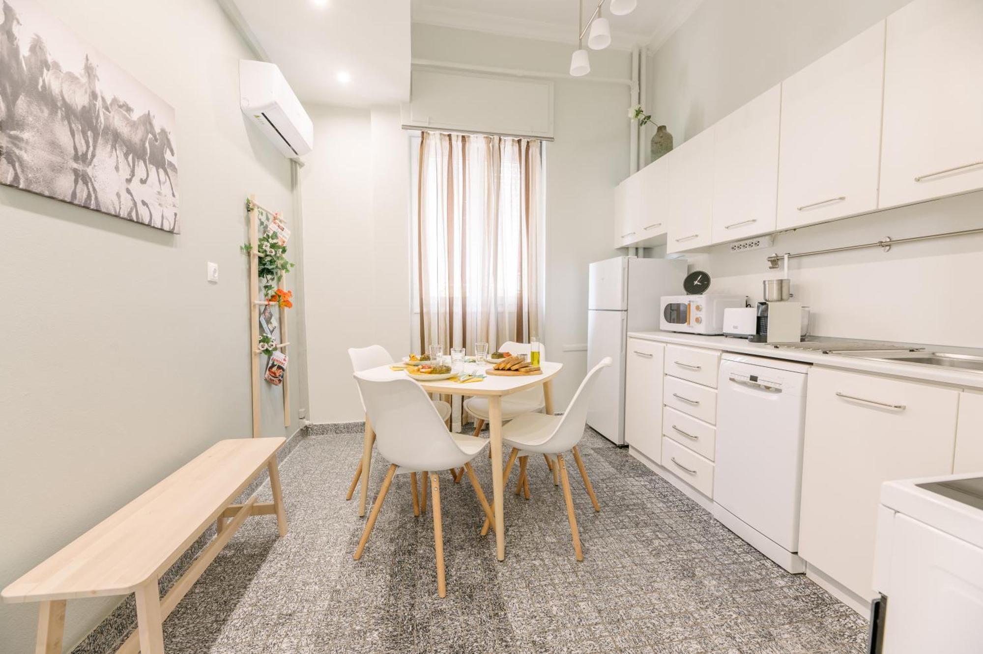 Ourania By Heloni Apartments Афины Экстерьер фото