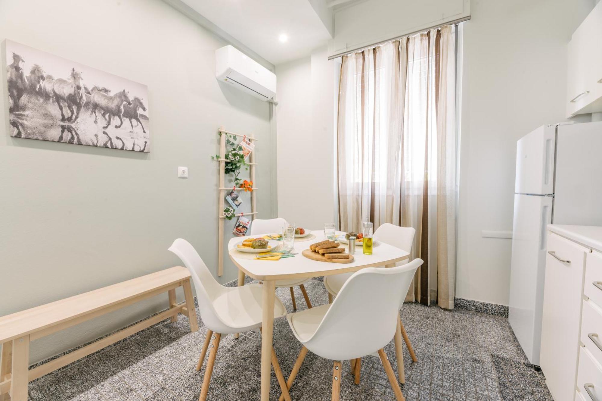 Ourania By Heloni Apartments Афины Экстерьер фото